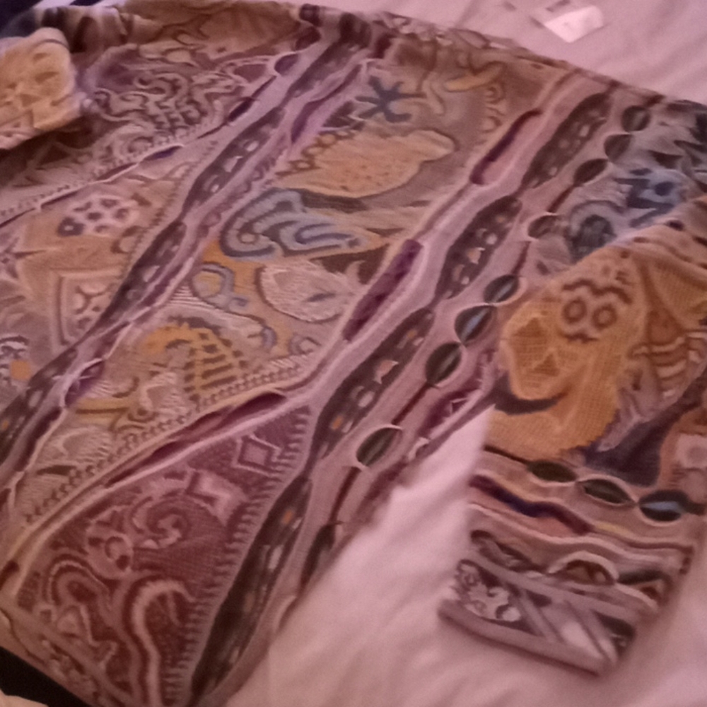 Coogi - Picture 8 of 8